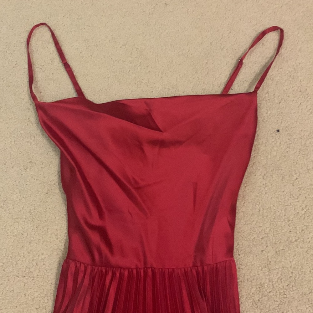 Laundry red pleated dress - Picture 4 of 5